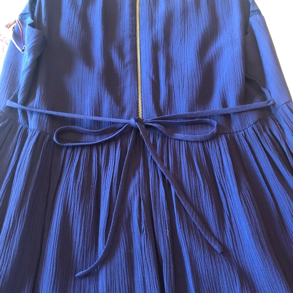 🆕{Princess by Vera Wang} Embroidery Floral Pleated Sleeveless Dress - Picture 7 of 7
